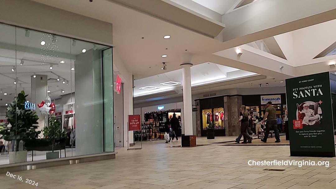 Chesterfield Towne Center Mall December 2024 09Chesterfield Towne Center Mall December 2024 01